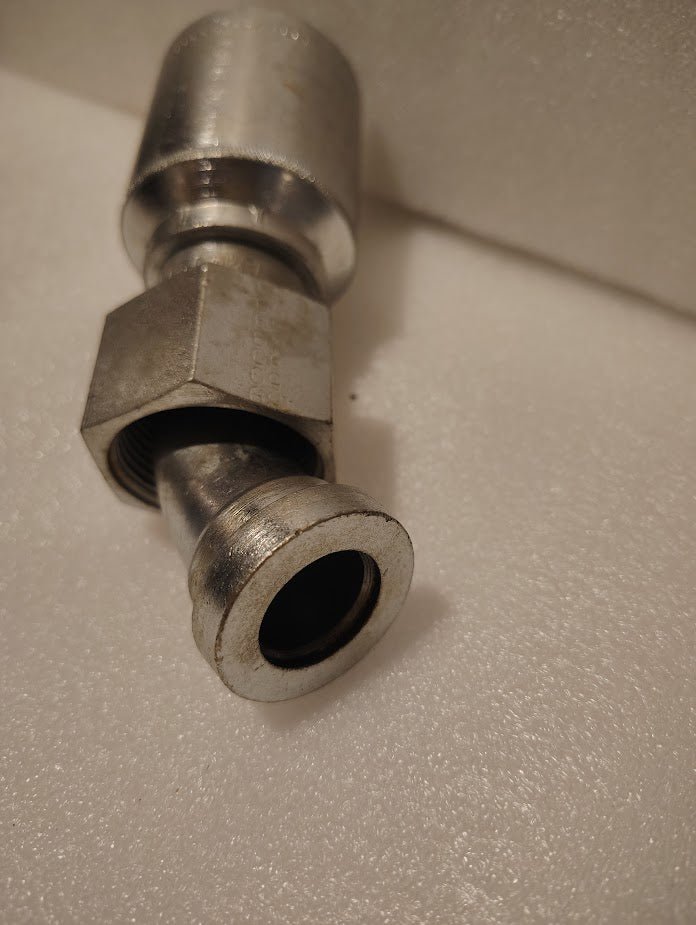 Weatherhead 43016U - L76 | 1" Hose x 1" ORFS Swivel Fitting - 45 bend | GW31 - 16x16 Fitting