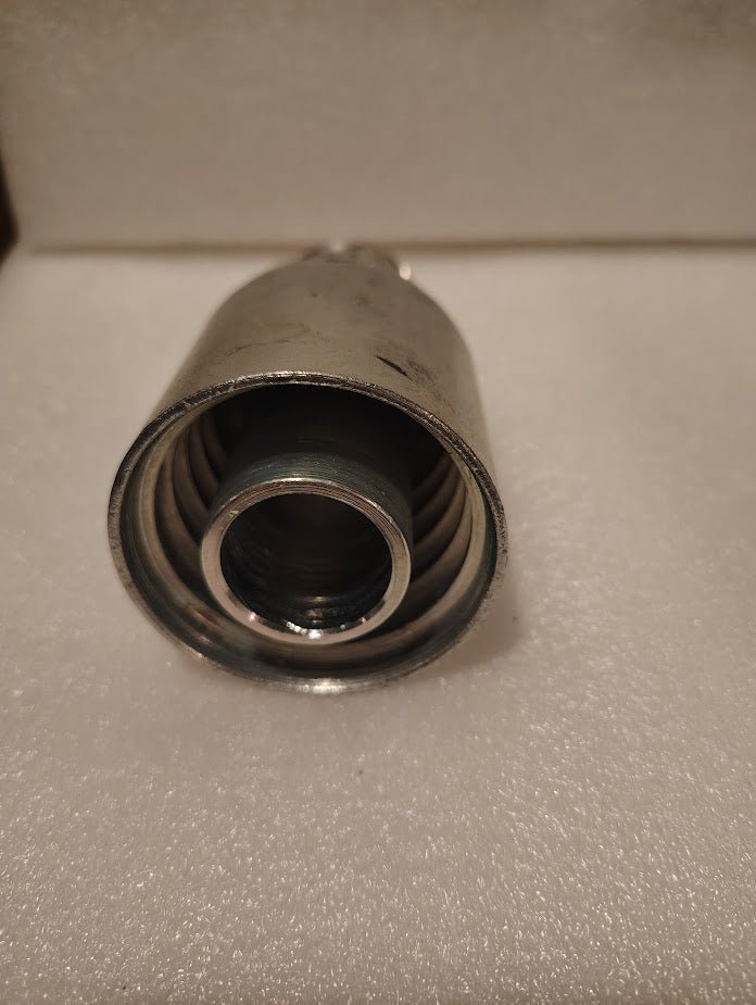 Weatherhead 43020U - 520 | 1 1/4" Hose x 1 1/4" JIC Solid Fitting - Straight | GW08 - 20x20 Fitting