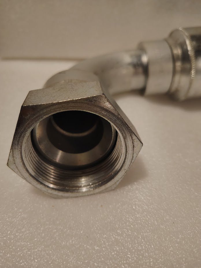 Weatherhead 43024U - 678 | 1 1/2" Hose x 1 1/2" JIC/SAE Swivel Fitting - 90 bend | GW26 - 24x24 Fitting