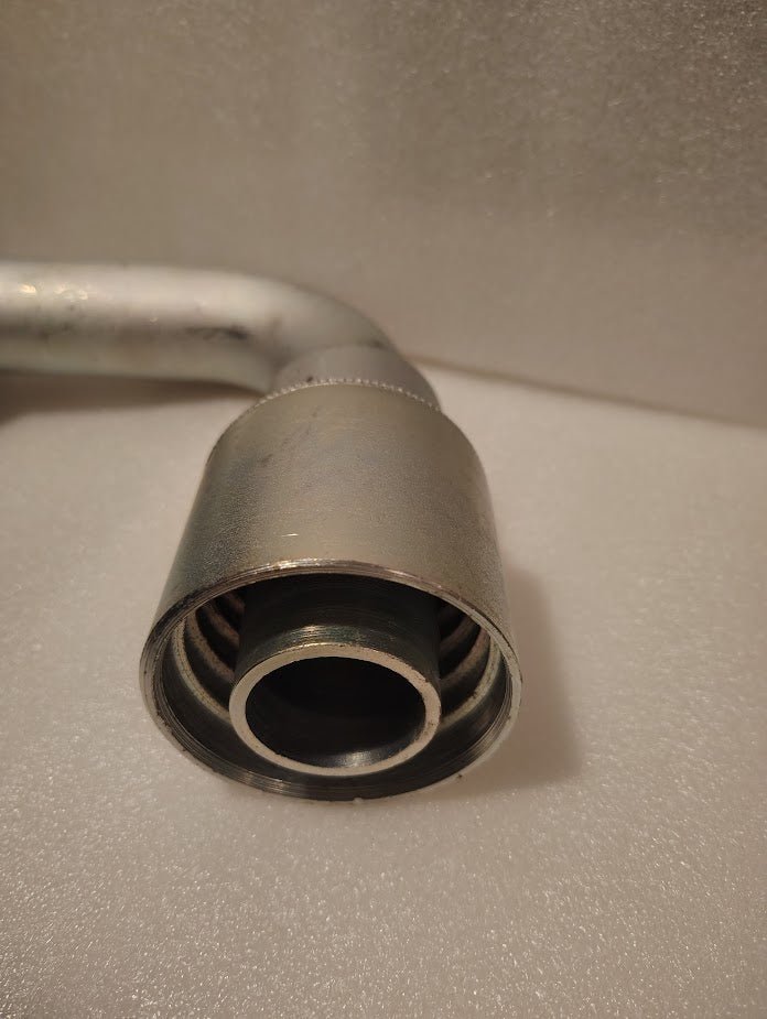 Weatherhead 43024U - G84L58 | 1 1/2" Hose x 1 1/2" Code 61 Flange Fitting - 100 Long bend | GW54 - 24x24 Fitting